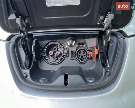 Сірий Ніссан Ліф, об'ємом двигуна 0 л та пробігом 142 тис. км за 6600 $, фото 13 на Automoto.ua