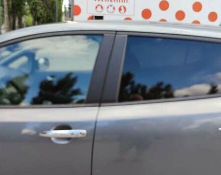 Серый Ниссан Лиф, объемом двигателя 0 л и пробегом 84 тыс. км за 9000 $, фото 8 на Automoto.ua