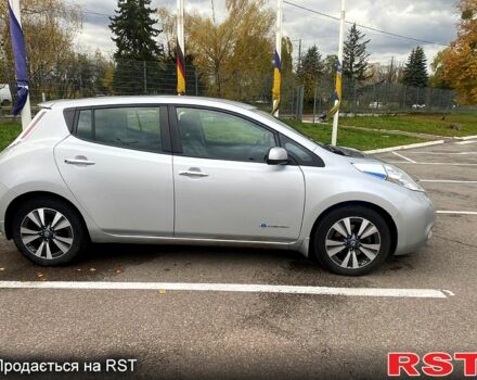 Серый Ниссан Лиф, объемом двигателя 80 л и пробегом 140 тыс. км за 7400 $, фото 3 на Automoto.ua