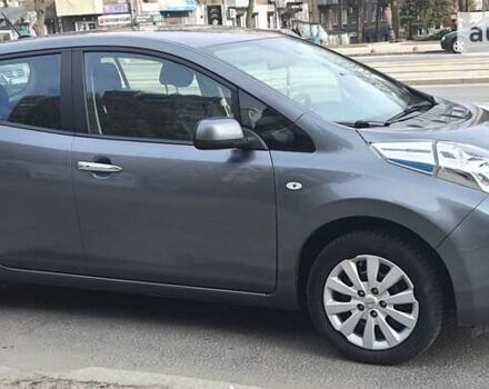 Серый Ниссан Лиф, объемом двигателя 0 л и пробегом 82 тыс. км за 7700 $, фото 2 на Automoto.ua
