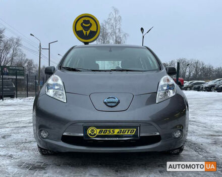 Сірий Ніссан Ліф, об'ємом двигуна 24 л та пробігом 70 тис. км за 8500 $, фото 1 на Automoto.ua