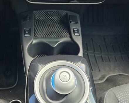 Сірий Ніссан Ліф, об'ємом двигуна 0 л та пробігом 110 тис. км за 7700 $, фото 24 на Automoto.ua