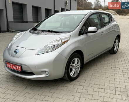 Серый Ниссан Лиф, объемом двигателя 0 л и пробегом 63 тыс. км за 7200 $, фото 5 на Automoto.ua