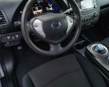 Сірий Ніссан Ліф, об'ємом двигуна 0 л та пробігом 89 тис. км за 8299 $, фото 4 на Automoto.ua