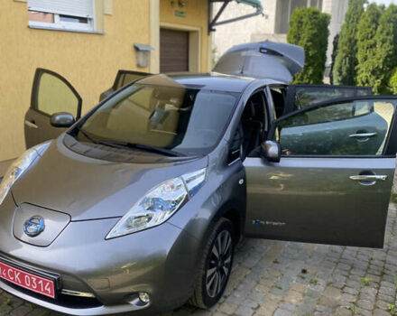 Сірий Ніссан Ліф, об'ємом двигуна 0 л та пробігом 85 тис. км за 8299 $, фото 18 на Automoto.ua