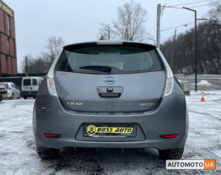 Сірий Ніссан Ліф, об'ємом двигуна 24 л та пробігом 70 тис. км за 8500 $, фото 4 на Automoto.ua