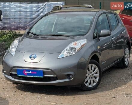 Серый Ниссан Лиф, объемом двигателя 0 л и пробегом 75 тыс. км за 8900 $, фото 16 на Automoto.ua