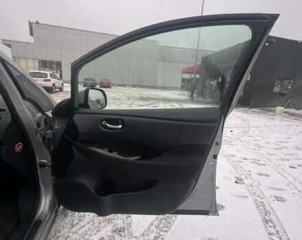 Серый Ниссан Лиф, объемом двигателя 0 л и пробегом 147 тыс. км за 6800 $, фото 12 на Automoto.ua