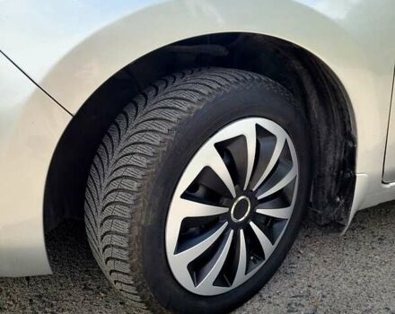 Сірий Ніссан Ліф, об'ємом двигуна 0 л та пробігом 89 тис. км за 8299 $, фото 22 на Automoto.ua