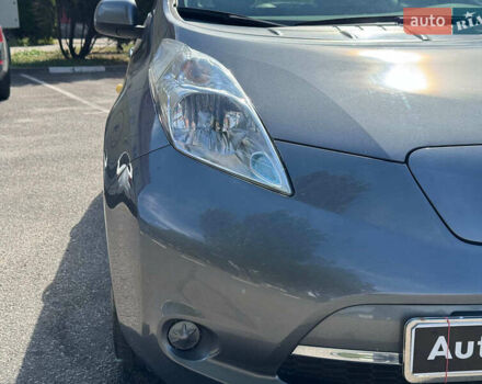 Сірий Ніссан Ліф, об'ємом двигуна 0 л та пробігом 125 тис. км за 7990 $, фото 8 на Automoto.ua