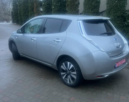 Серый Ниссан Лиф, объемом двигателя 0 л и пробегом 82 тыс. км за 7199 $, фото 2 на Automoto.ua