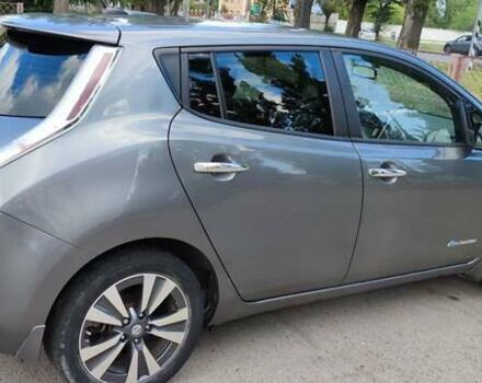 Серый Ниссан Лиф, объемом двигателя 0 л и пробегом 84 тыс. км за 9000 $, фото 3 на Automoto.ua