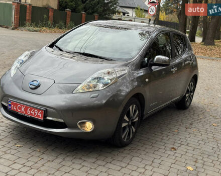 Ниссан Лиф 2016 в Львове на Automoto.ua Серый Ниссан Лиф, объемом двигателя 0 л и пробегом 164 тыс. км за 6450 $, фото 1 на Automoto.ua