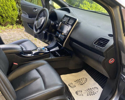 Сірий Ніссан Ліф, об'ємом двигуна 0 л та пробігом 85 тис. км за 8299 $, фото 19 на Automoto.ua