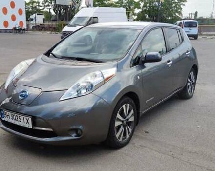 Серый Ниссан Лиф, объемом двигателя 0 л и пробегом 84 тыс. км за 9000 $, фото 2 на Automoto.ua