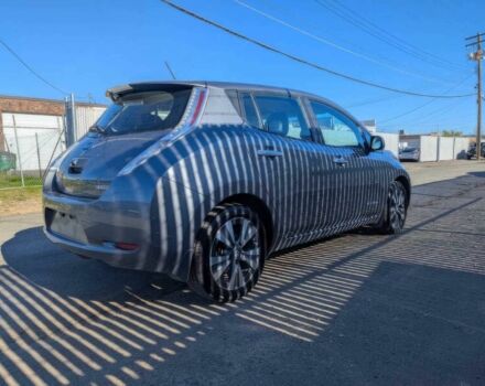 Серый Ниссан Лиф, объемом двигателя 0 л и пробегом 71 тыс. км за 1050 $, фото 6 на Automoto.ua