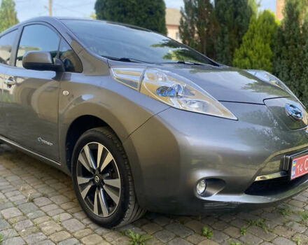 Сірий Ніссан Ліф, об'ємом двигуна 0 л та пробігом 85 тис. км за 8299 $, фото 6 на Automoto.ua