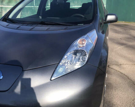 Сірий Ніссан Ліф, об'ємом двигуна 0 л та пробігом 125 тис. км за 7500 $, фото 1 на Automoto.ua