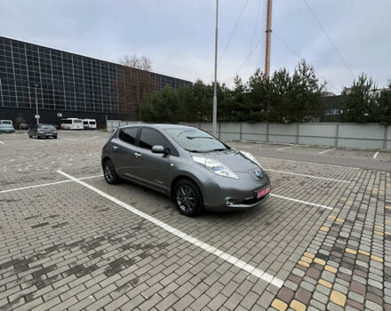 Серый Ниссан Лиф, объемом двигателя 0 л и пробегом 92 тыс. км за 8600 $, фото 17 на Automoto.ua