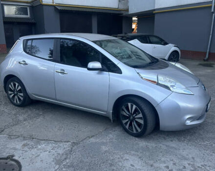 Ниссан Лиф 2016 в Ивано-Франковске на Automoto.ua Серый Ниссан Лиф, объемом двигателя 0 л и пробегом 82 тыс. км за 8199 $, фото 5 на Automoto.ua