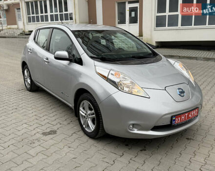 Серый Ниссан Лиф, объемом двигателя 0 л и пробегом 63 тыс. км за 7200 $, фото 70 на Automoto.ua