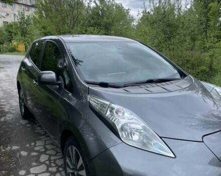 Сірий Ніссан Ліф, об'ємом двигуна 0 л та пробігом 52 тис. км за 7500 $, фото 1 на Automoto.ua