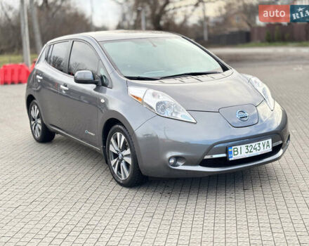 Серый Ниссан Лиф, объемом двигателя 0 л и пробегом 65 тыс. км за 9000 $, фото 1 на Automoto.ua