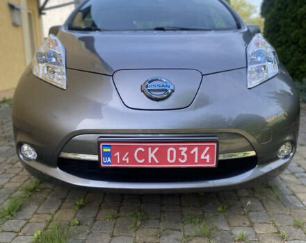 Сірий Ніссан Ліф, об'ємом двигуна 0 л та пробігом 85 тис. км за 8299 $, фото 3 на Automoto.ua