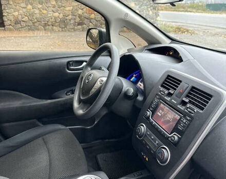 Сірий Ніссан Ліф, об'ємом двигуна 0 л та пробігом 106 тис. км за 8300 $, фото 17 на Automoto.ua