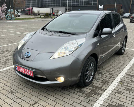 Серый Ниссан Лиф, объемом двигателя 0 л и пробегом 92 тыс. км за 8600 $, фото 22 на Automoto.ua