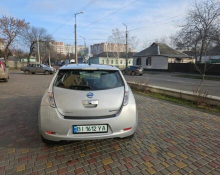 Сірий Ніссан Ліф, об'ємом двигуна 0 л та пробігом 57 тис. км за 9900 $, фото 4 на Automoto.ua