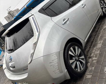 Сірий Ніссан Ліф, об'ємом двигуна 0 л та пробігом 115 тис. км за 7100 $, фото 2 на Automoto.ua