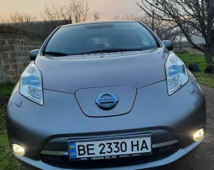 Серый Ниссан Лиф, объемом двигателя 0 л и пробегом 102 тыс. км за 9850 $, фото 4 на Automoto.ua
