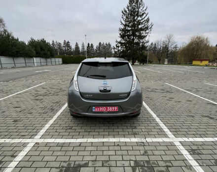 Серый Ниссан Лиф, объемом двигателя 0 л и пробегом 92 тыс. км за 8600 $, фото 19 на Automoto.ua