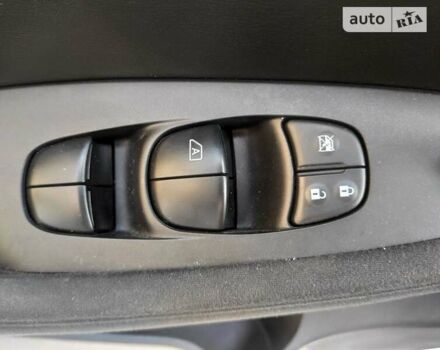 Серый Ниссан Лиф, объемом двигателя 0 л и пробегом 61 тыс. км за 8000 $, фото 23 на Automoto.ua