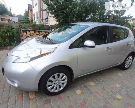 Серый Ниссан Лиф, объемом двигателя 0 л и пробегом 61 тыс. км за 8000 $, фото 10 на Automoto.ua