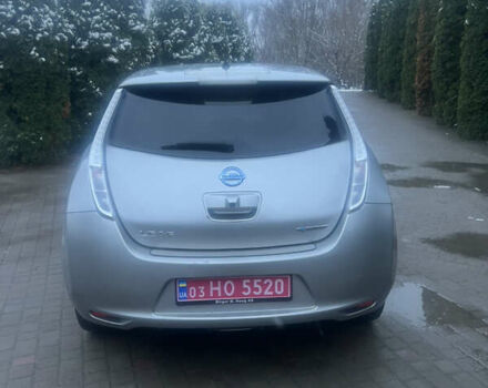 Серый Ниссан Лиф, объемом двигателя 0 л и пробегом 82 тыс. км за 7199 $, фото 7 на Automoto.ua