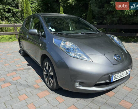 Серый Ниссан Лиф, объемом двигателя 0 л и пробегом 115 тыс. км за 8500 $, фото 6 на Automoto.ua