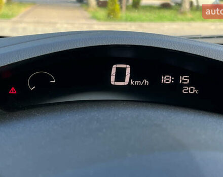 Серый Ниссан Лиф, объемом двигателя 0 л и пробегом 100 тыс. км за 8300 $, фото 23 на Automoto.ua