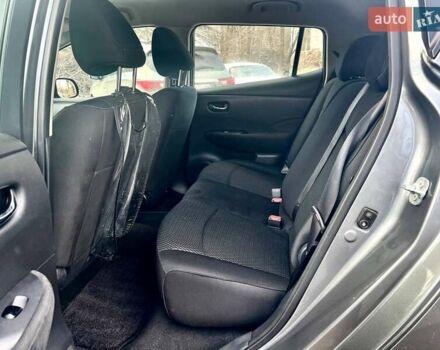 Серый Ниссан Лиф, объемом двигателя 0 л и пробегом 82 тыс. км за 7700 $, фото 14 на Automoto.ua