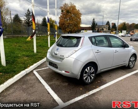 Серый Ниссан Лиф, объемом двигателя 80 л и пробегом 140 тыс. км за 7400 $, фото 4 на Automoto.ua