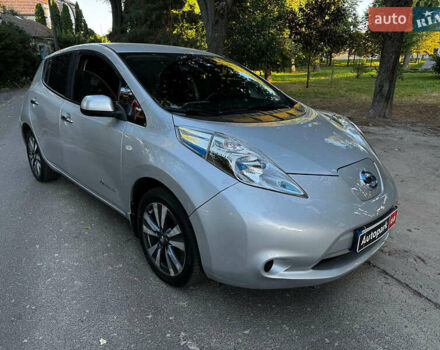 Серый Ниссан Лиф, объемом двигателя 0 л и пробегом 80 тыс. км за 10540 $, фото 3 на Automoto.ua