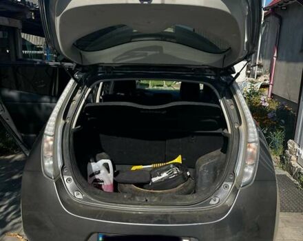 Серый Ниссан Лиф, объемом двигателя 0 л и пробегом 117 тыс. км за 7000 $, фото 7 на Automoto.ua