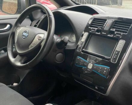 Серый Ниссан Лиф, объемом двигателя 0 л и пробегом 72 тыс. км за 6790 $, фото 11 на Automoto.ua