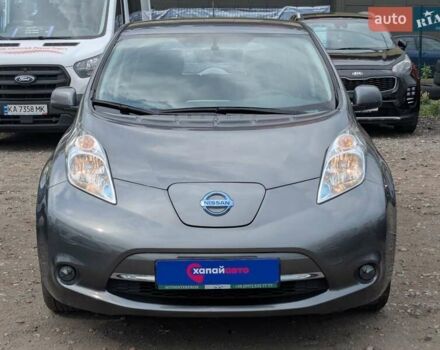 Серый Ниссан Лиф, объемом двигателя 0 л и пробегом 75 тыс. км за 8900 $, фото 4 на Automoto.ua