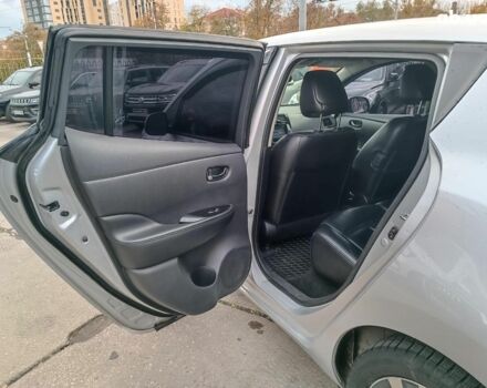 Серый Ниссан Лиф, объемом двигателя 0 л и пробегом 145 тыс. км за 6940 $, фото 10 на Automoto.ua