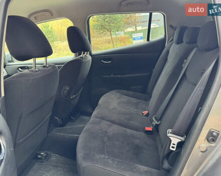 Ниссан Лиф 2016 в Львове на Automoto.ua Серый Ниссан Лиф, объемом двигателя 0 л и пробегом 164 тыс. км за 6450 $, фото 9 на Automoto.ua