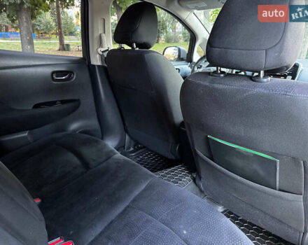 Серый Ниссан Лиф, объемом двигателя 0 л и пробегом 80 тыс. км за 10540 $, фото 25 на Automoto.ua