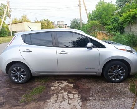 Серый Ниссан Лиф, объемом двигателя 0 л и пробегом 100 тыс. км за 7700 $, фото 2 на Automoto.ua