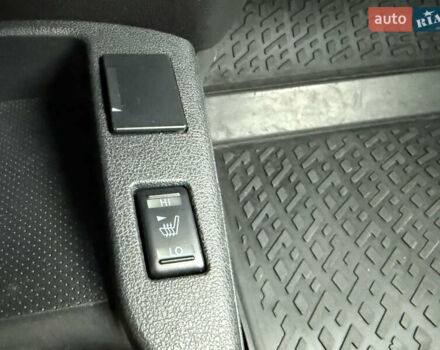 Серый Ниссан Лиф, объемом двигателя 0 л и пробегом 63 тыс. км за 7200 $, фото 40 на Automoto.ua